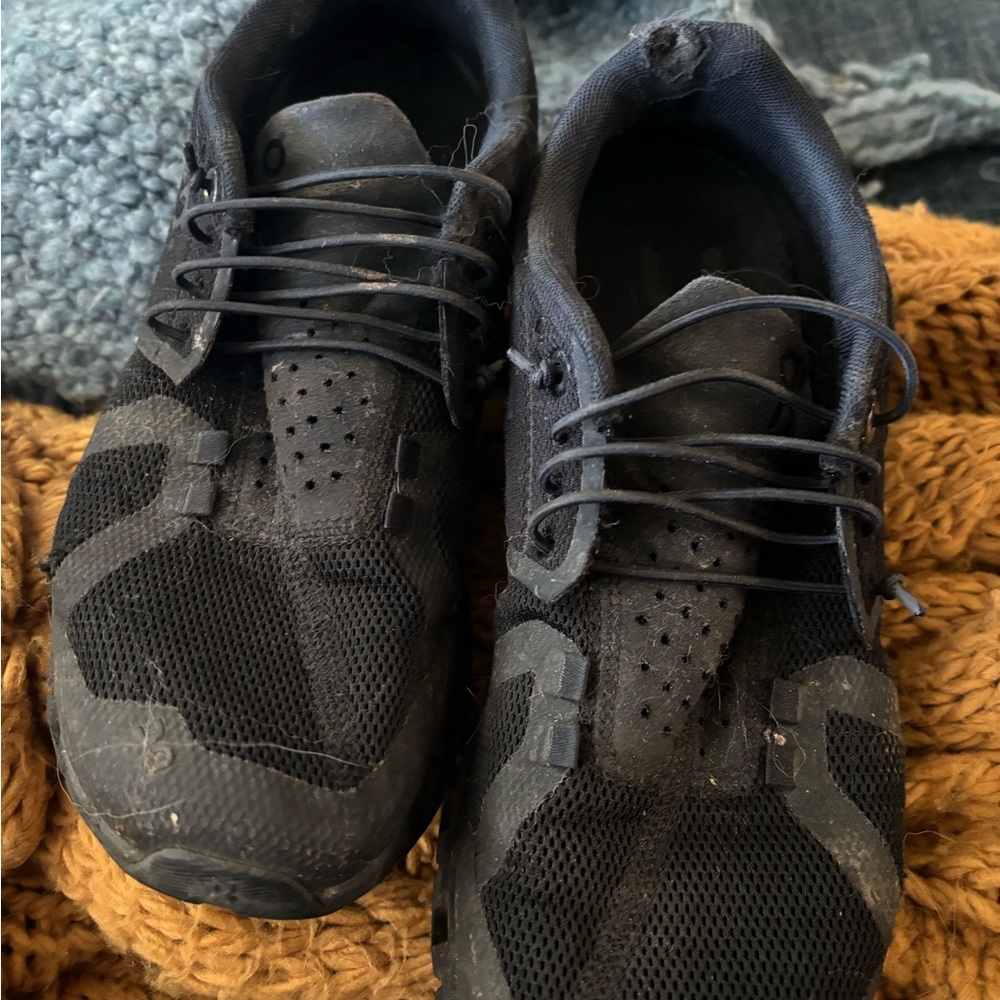 Well Worn Womens Sneaker